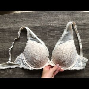 Victoria’s Secret - Lace Push-Up Bra, Size 34C